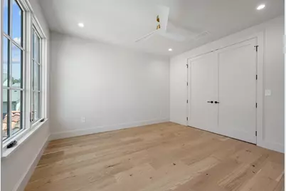 2114 W 11th Street, Austin, TX 78703 - Photo 33