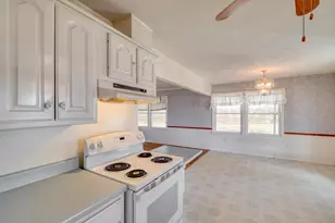 829 State Hwy 21 Hwy W, Cedar Creek, TX 78612 - Photo 19