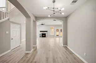 6706 Carisbrooke Ln, Austin, TX 78754 - Photo 7