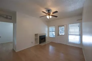 806 W 24th St, Austin, TX 78705 - Photo 5