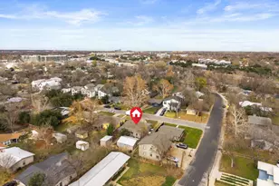 303 Irma Dr, Austin, TX 78752 - Photo 31