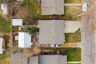 303 Irma Dr, Austin, TX 78752 - Photo 35