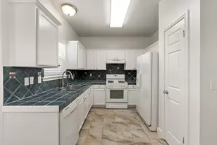 1908 Windy Park Dr, Round Rock, TX 78664 - Photo 11