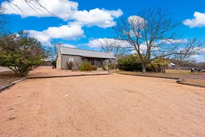406 Cross Mountain Drive, Fredericksburg, TX 78624 - Photo 3