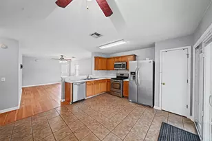 137 Hay Meadow Rd, Cedar Creek, TX 78612 - Photo 5