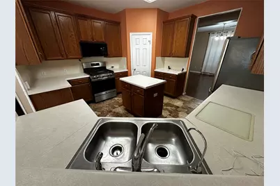 1041 Disraeli Circle, Pflugerville, TX 78660 - Photo 9