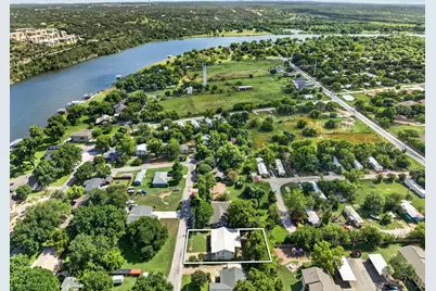 1010 Louise Street, Marble Falls, TX 78654 - Photo 31