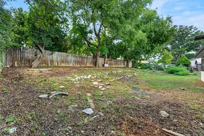 1010 Louise Street, Marble Falls, TX 78654 - Photo 27