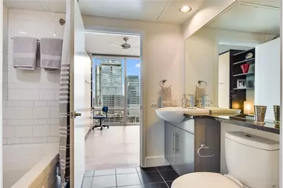 300 Bowie Street, Austin, TX 78703 - Photo 17