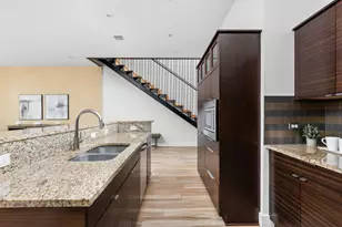 1907 W 30th St, Austin, TX 78703 - Photo 3