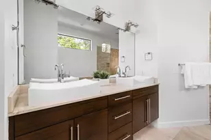 1907 W 30th St, Austin, TX 78703 - Photo 25