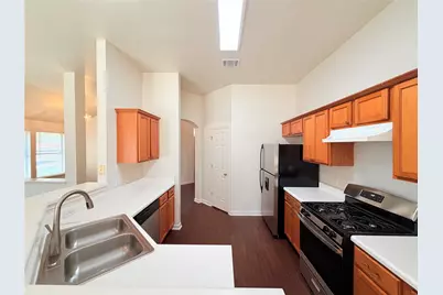 124 Estate Cove, Hutto, TX 78634 - Photo 7