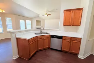 124 Estate Cove, Hutto, TX 78634 - Photo 9