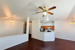 124 Estate Cove, Hutto, TX 78634 - Photo 5