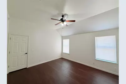 124 Estate Cove, Hutto, TX 78634 - Photo 13