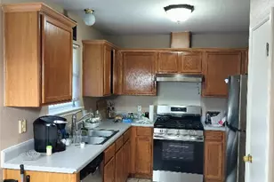 611 Clearcreek Dr, Leander, TX 78641 - Photo 3