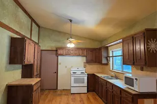 311 Barton Meadow Dr, Dripping Springs, TX 78620 - Photo 9