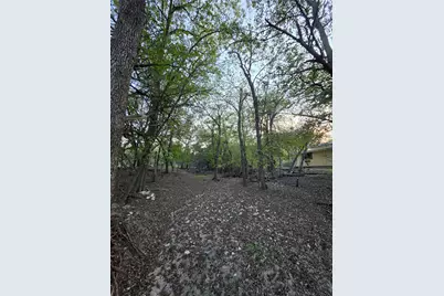 311 Barton Meadow Drive, Dripping Springs, TX 78620 - Photo 17