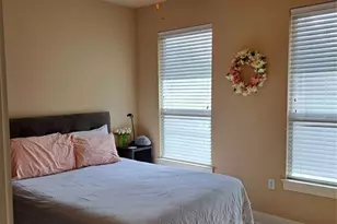 1601 Miriam Ave, Austin, TX 78702 - Photo 7