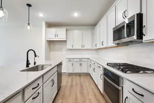 229 Leeland Dr, Liberty Hill, TX 78642 - Photo 17