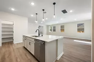 229 Leeland Dr, Liberty Hill, TX 78642 - Photo 15