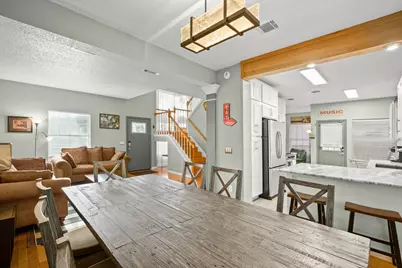 3017 Sunridge Drive, Austin, TX 78741 - Photo 19