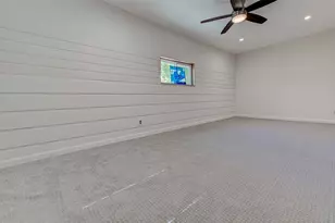 110 W St Johns Ave, Austin, TX 78752 - Photo 17