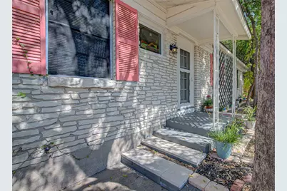 110 W Saint Johns Avenue, Austin, TX 78752 - Photo 3