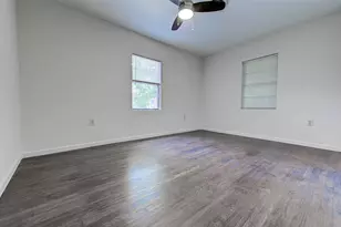 110 W St Johns Ave, Austin, TX 78752 - Photo 19