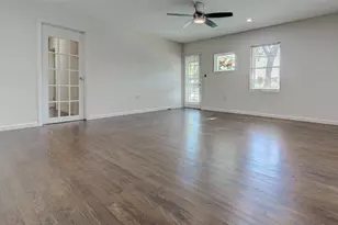 110 W St Johns Ave, Austin, TX 78752 - Photo 7