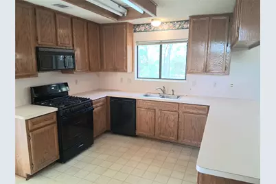 7404 Maricopa Cove, Austin, TX 78749 - Photo 7