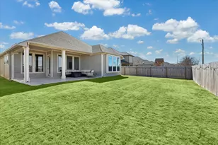 310 Westfield St, Hutto, TX 78634 - Photo 27