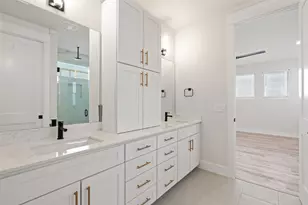2709 Bristol Dr, Austin, TX 78723 - Photo 7