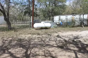936 Fm 1185, Lockhart, TX 78644 - Photo 31