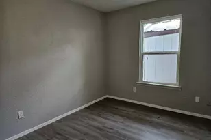 516 Lenora Dr, Taylor, TX 76574 - Photo 11