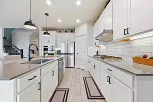 425 Purple Heart Dr, Buda, TX 78610 - Photo 15