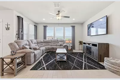 425 Purple Heart Drive, Buda, TX 78610 - Photo 9