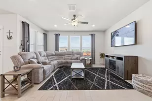 425 Purple Heart Dr, Buda, TX 78610 - Photo 9