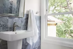 400 Almarion Dr, Austin, TX 78746 - Photo 29