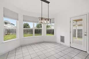 8012 Izetta Ln, Austin, TX 78744 - Photo 7