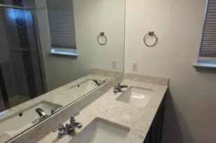 8012 Izetta Ln, Austin, TX 78744 - Photo 15