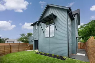2105 S L Davis Ave, Austin, TX 78702 - Photo 29