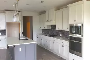 205 Roseleaf Ct, Liberty Hill, TX 78642 - Photo 5