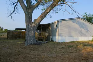 1227 Hwy 71 W, Smithville, TX 78957 - Photo 27