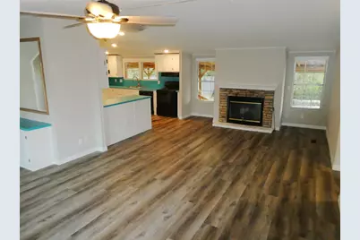 1227 Highway 71 W, Smithville, TX 78957 - Photo 3