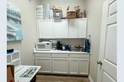 600 Round Rock West Drive #401, Round Rock, TX 78681 - Photo 9