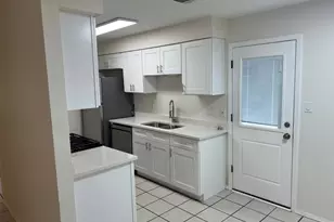 5302 Indio Cir, Austin, TX 78745 - Photo 7