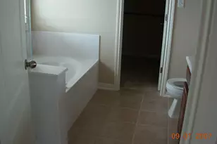 12216 Buzz Schneider Ln, Austin, TX 78748 - Photo 9