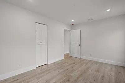 8801 Little Walnut Drive, Austin, TX 78753 - Photo 23