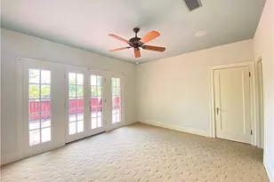 609 Texas Ave, Austin, TX 78705 - Photo 15